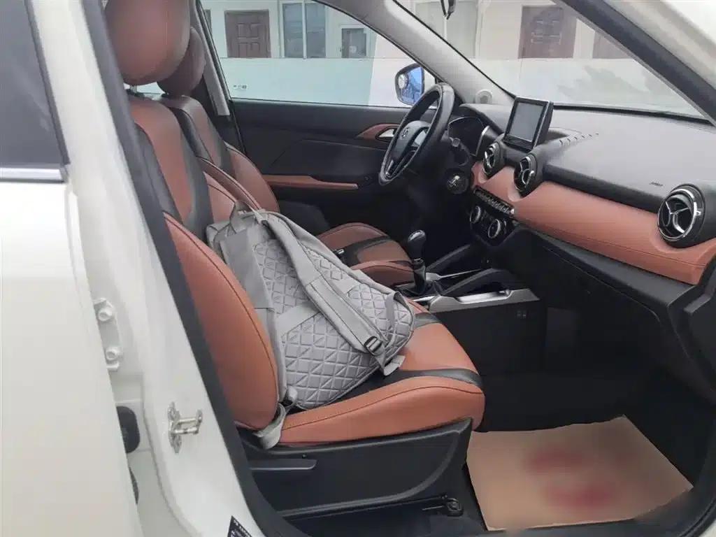 2016 Senova X35 1.5L Manual Deluxe Edition — миниатюра 25