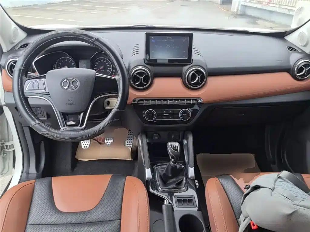 2016 Senova X35 1.5L Manual Deluxe Edition — миниатюра 10
