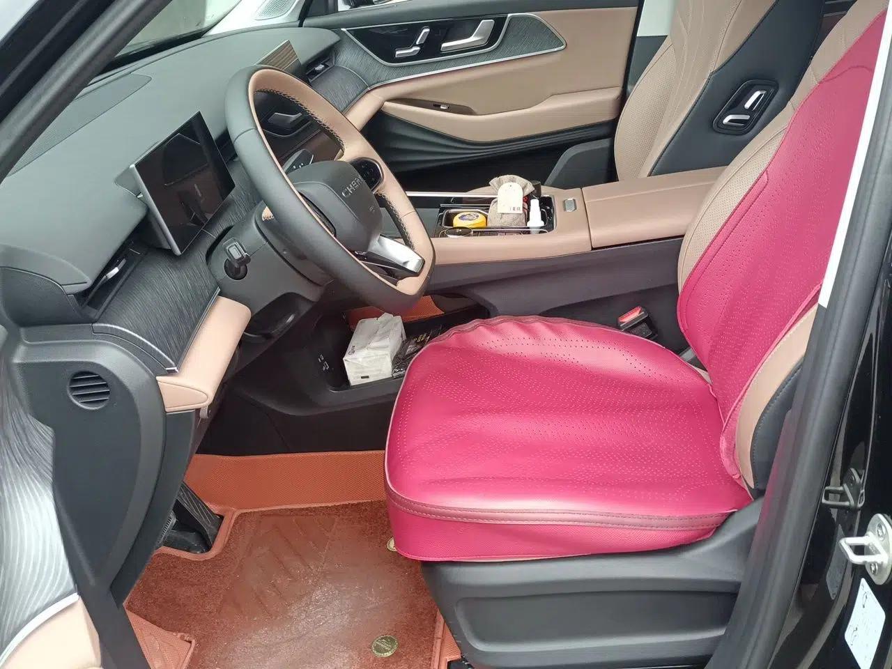 Chery Tiggo 8 L 2024 2.0T Two-Wheel Drive Luxury Edition 5 Seats — миниатюра 16