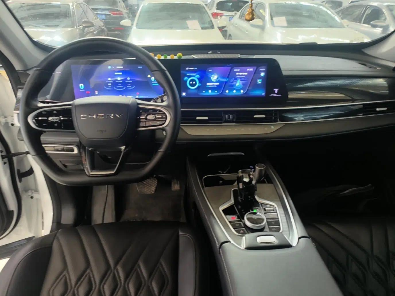 Chery Tiggo 7 PLUS 2023 Champion Edition 1.5 TCI CVT Extraordinary Version — миниатюра 13