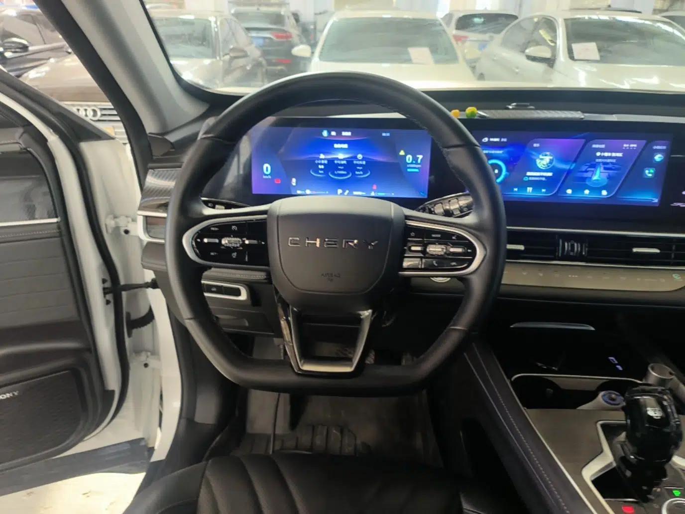 Chery Tiggo 7 PLUS 2023 Champion Edition 1.5 TCI CVT Extraordinary Version — миниатюра 14