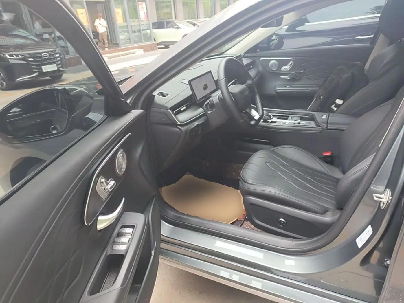Chery Arrizo 8 PRO 2025 Pro 1.6T Luxury Model+ — миниатюра 19