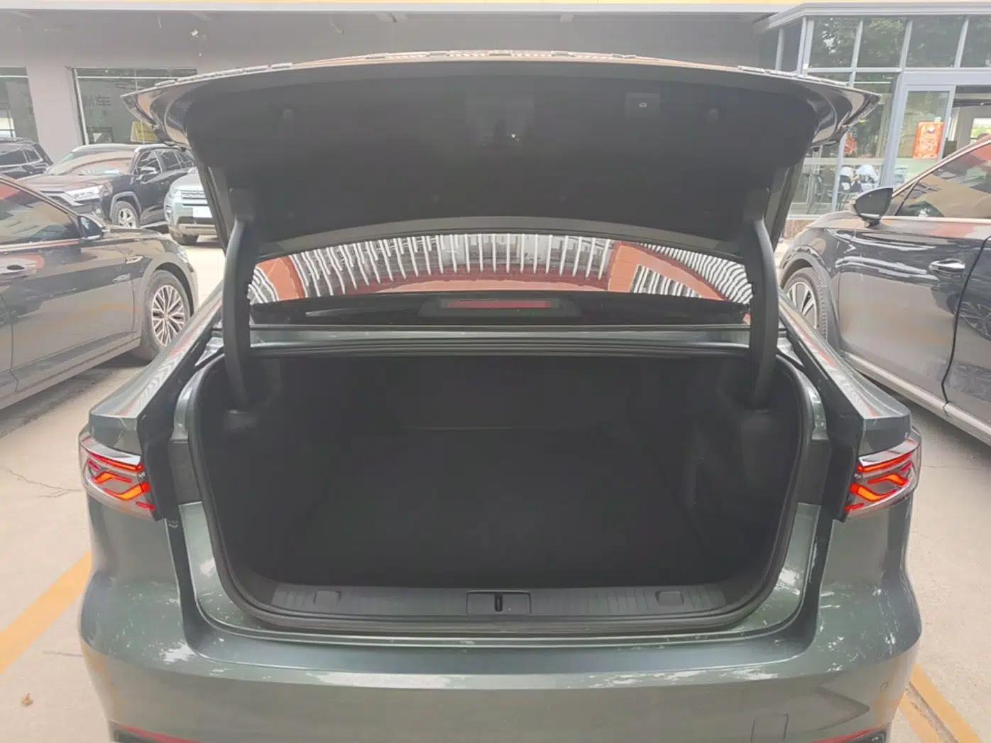 Chery Arrizo 8 PRO 2025 Pro 1.6T Luxury Model+ — миниатюра 22