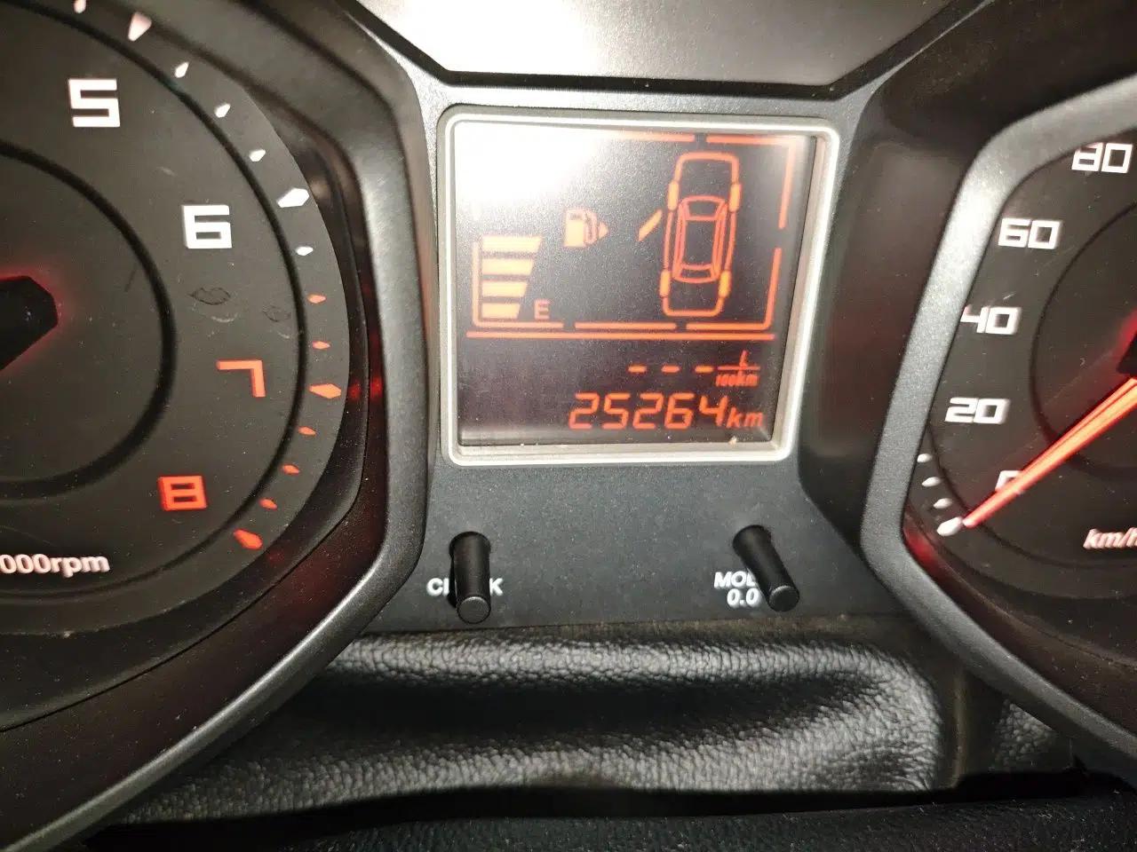 Chery Fengyun 2 2015 1.5L Manual New Edition — миниатюра 13