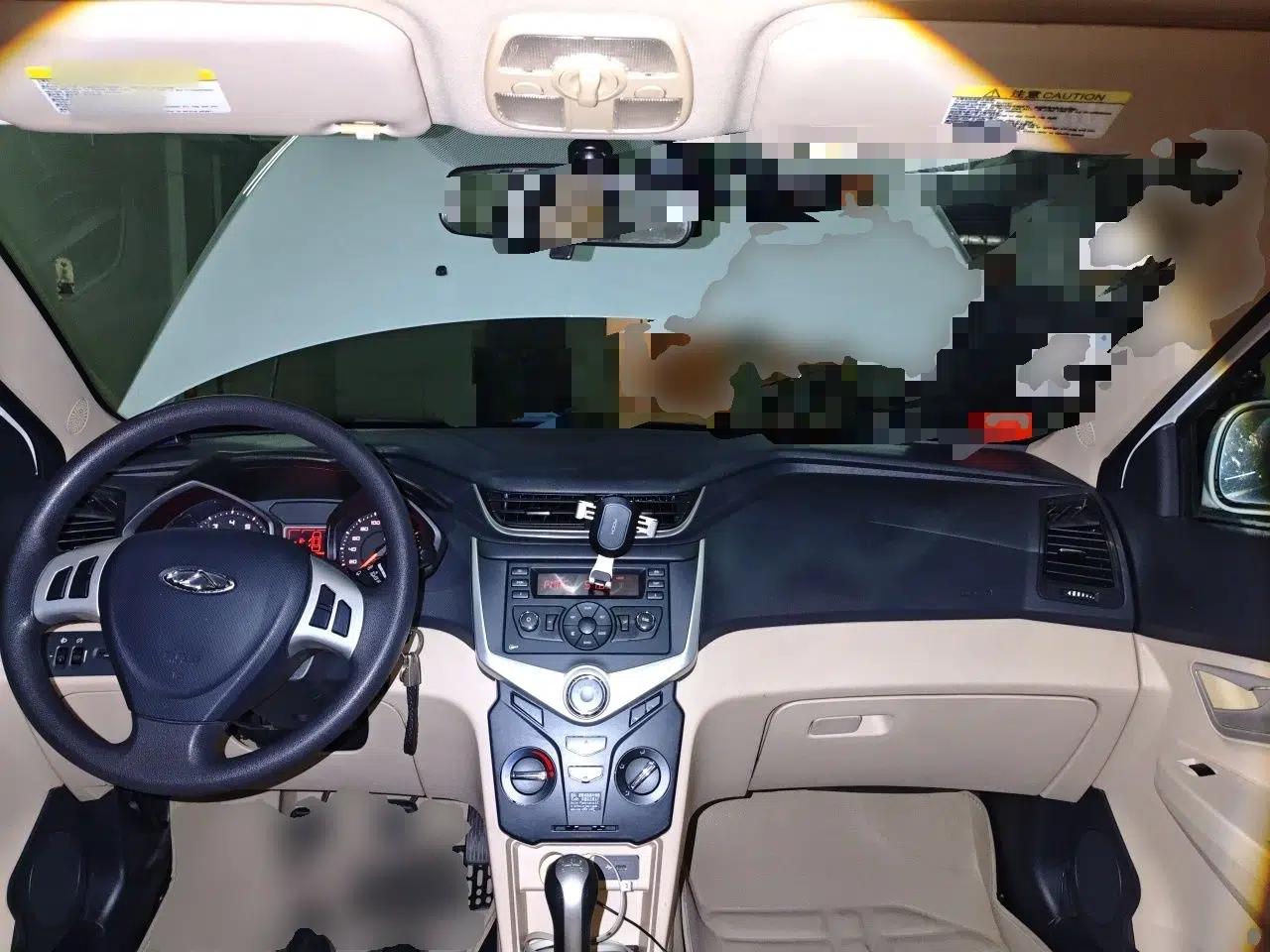 Chery Fengyun 2 2015 1.5L Manual New Edition — миниатюра 10