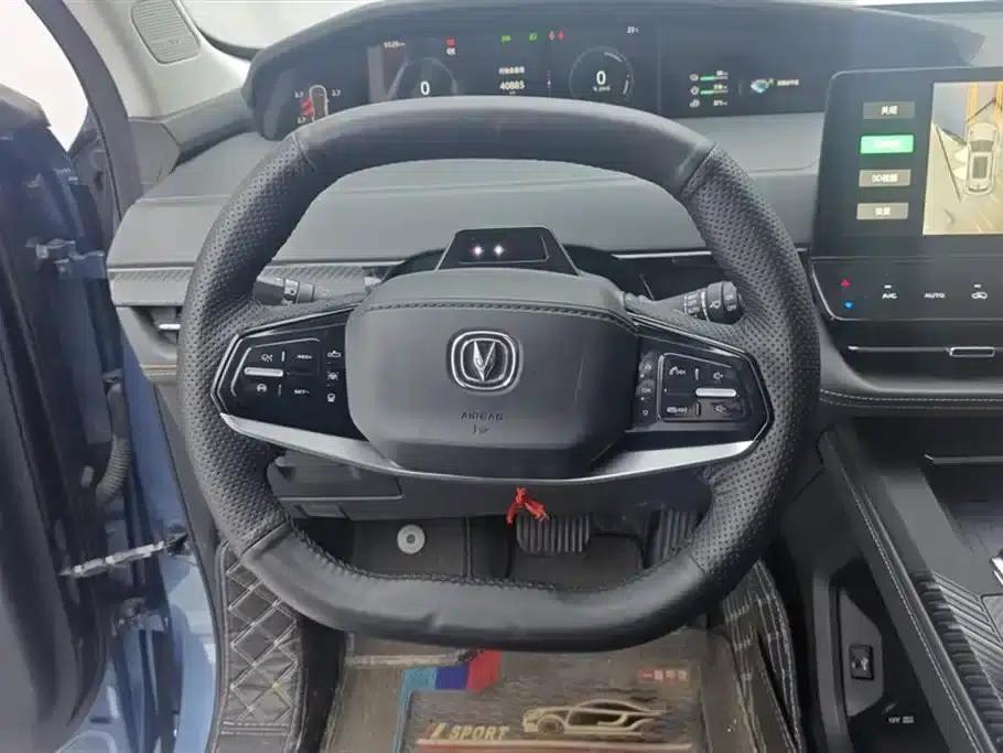 Changan UNI-K Smart Electric iDD 2022 Blue Whale iDD 130km 1.5T Premium Edition — миниатюра 15