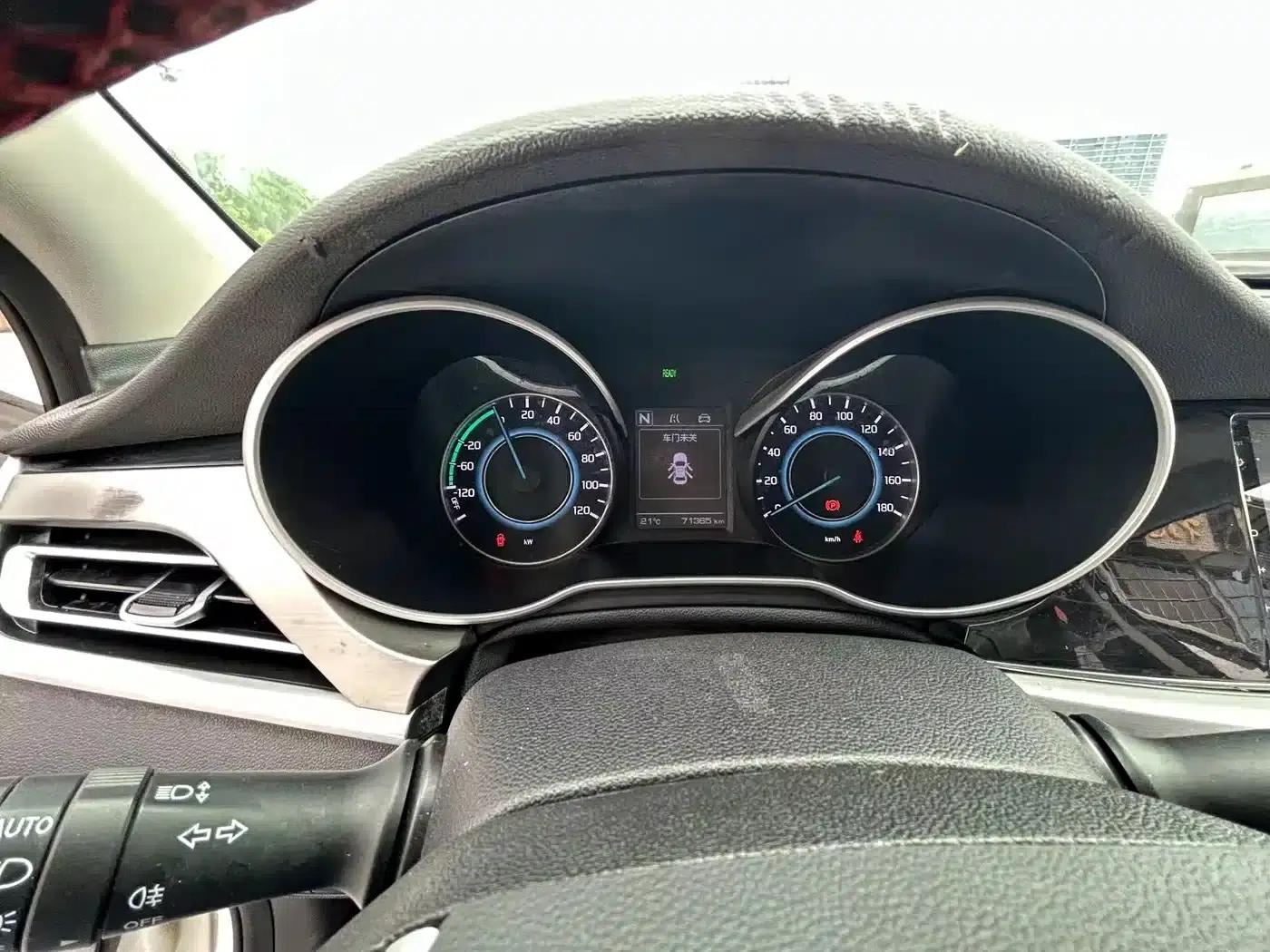 Changan Eado New Energy 2019 EV460 Smart Edition — миниатюра 16