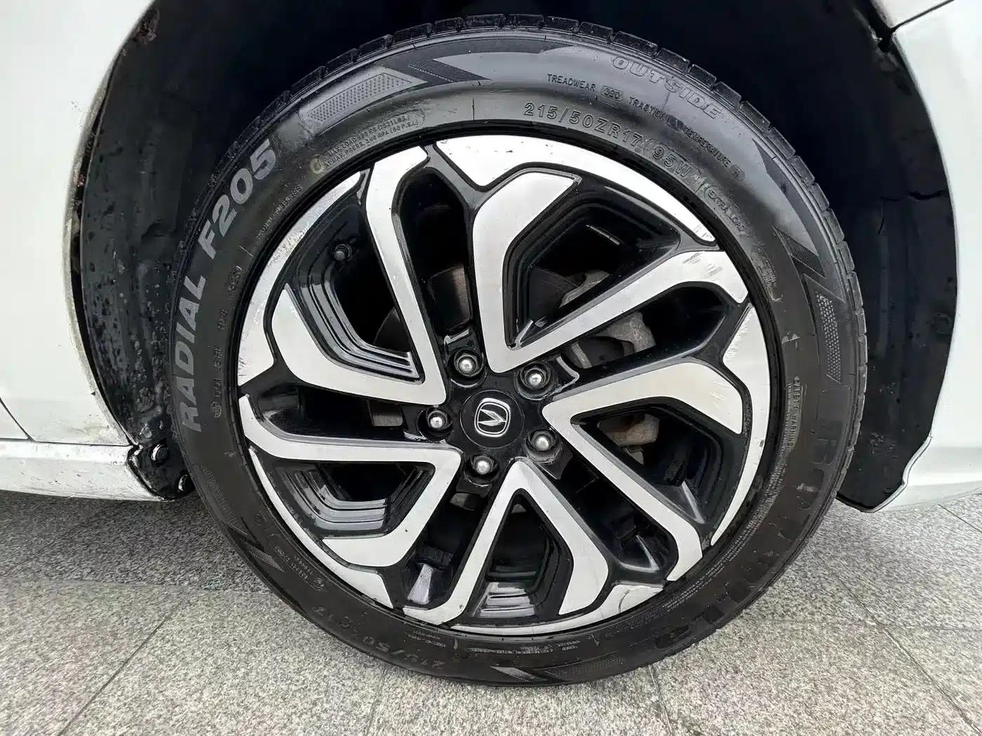 Changan Eado New Energy 2019 EV460 Smart Edition — миниатюра 18