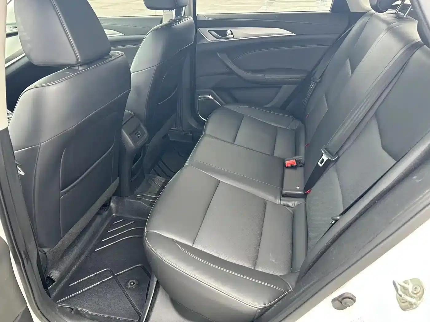 Changan Eado New Energy 2019 EV460 Smart Edition — миниатюра 8