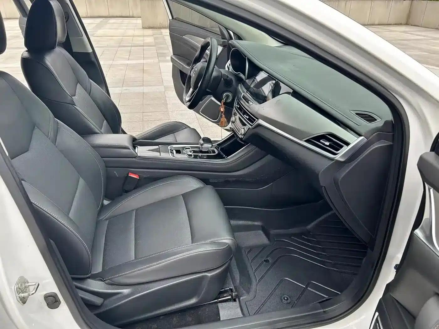 Changan Eado New Energy 2019 EV460 Smart Edition — миниатюра 9