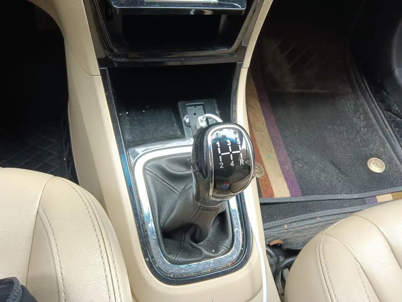 Chery E3 2013 1.5L Manual ZhiShang Model — миниатюра 15