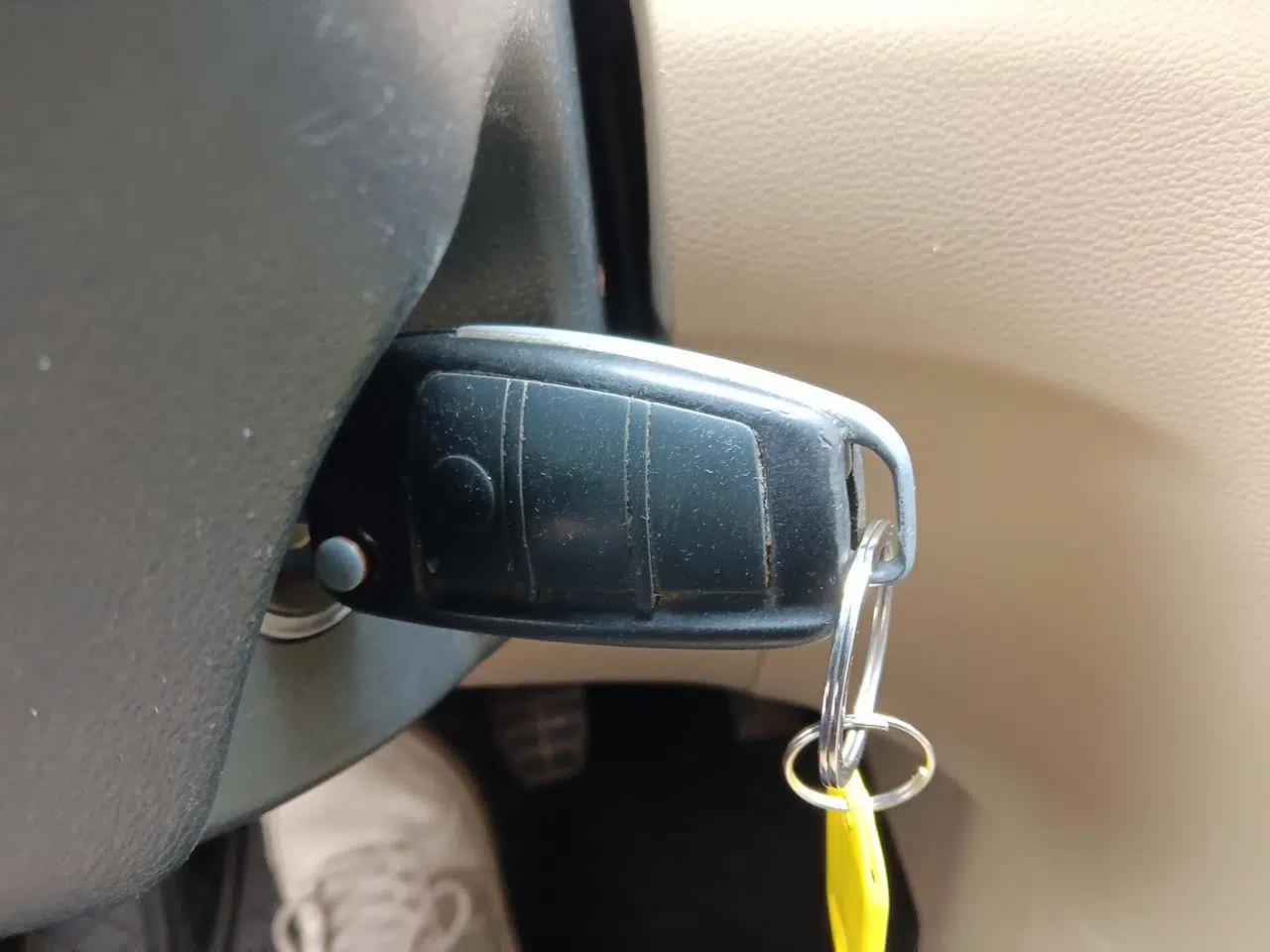 Chery E3 2013 1.5L Manual ZhiShang Model — миниатюра 9