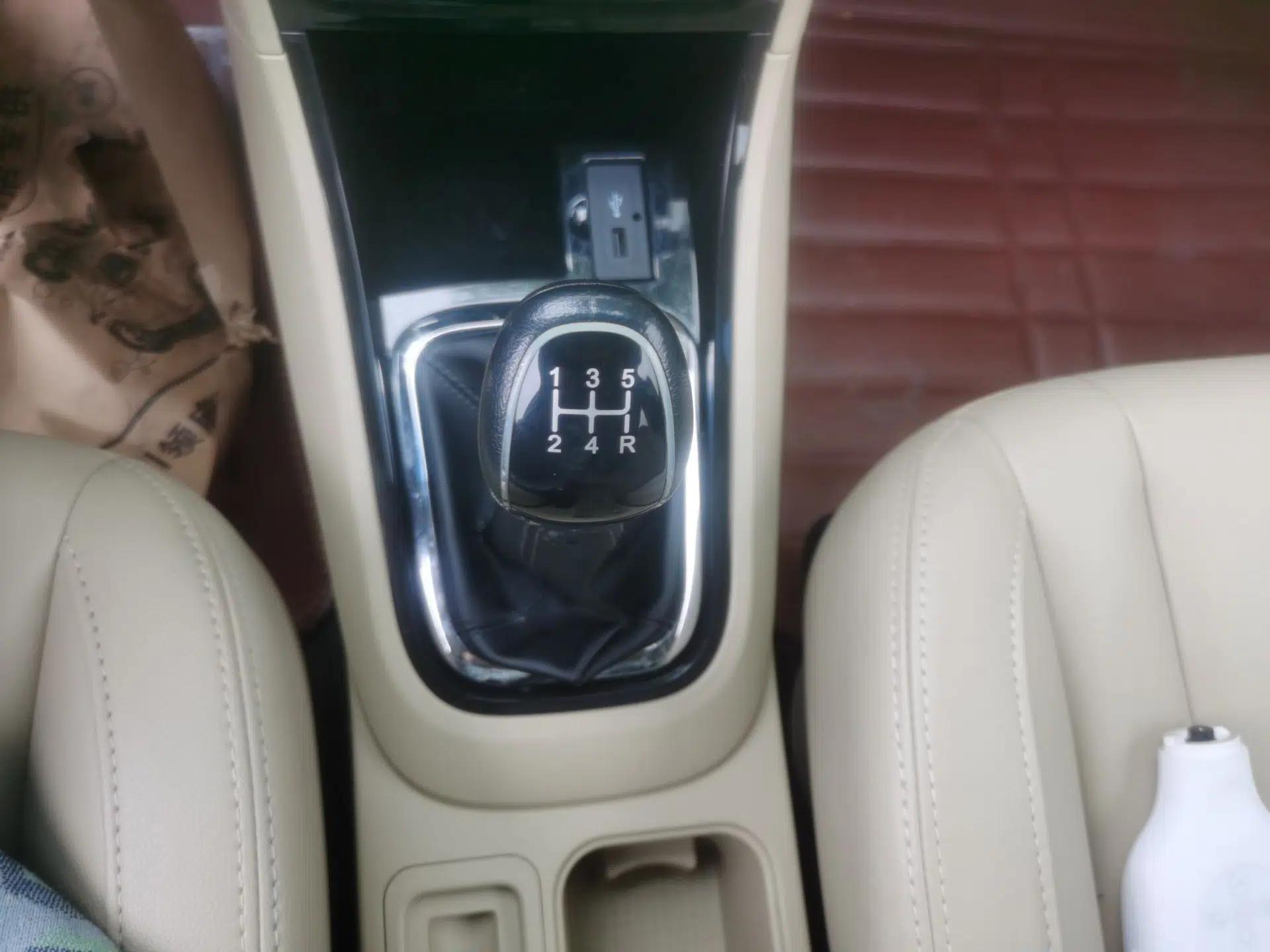 Chery E3 2015 1.5L Manual Sishang Edition — миниатюра 15