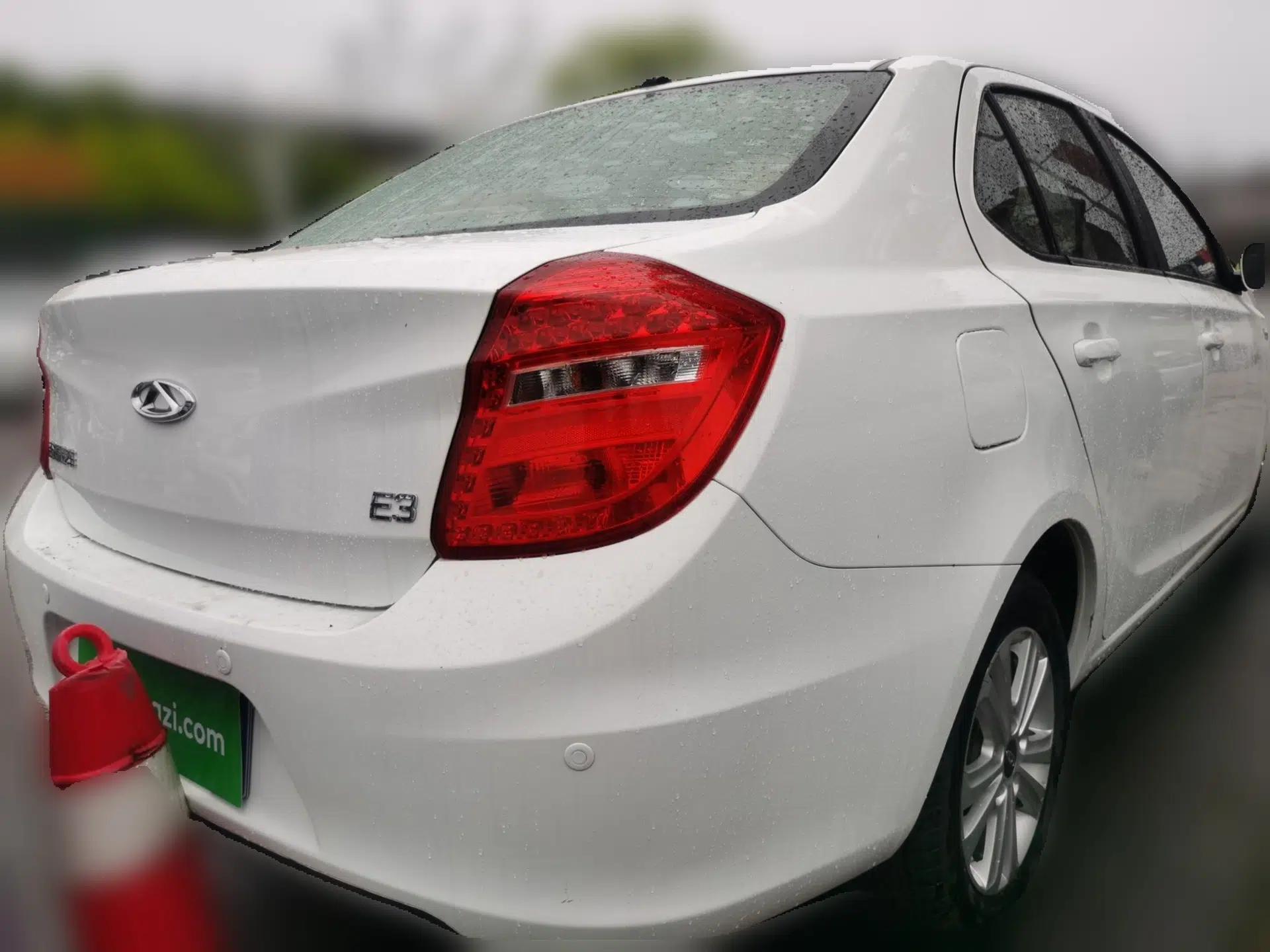 Chery E3 2015 1.5L Manual Sishang Edition — миниатюра 6