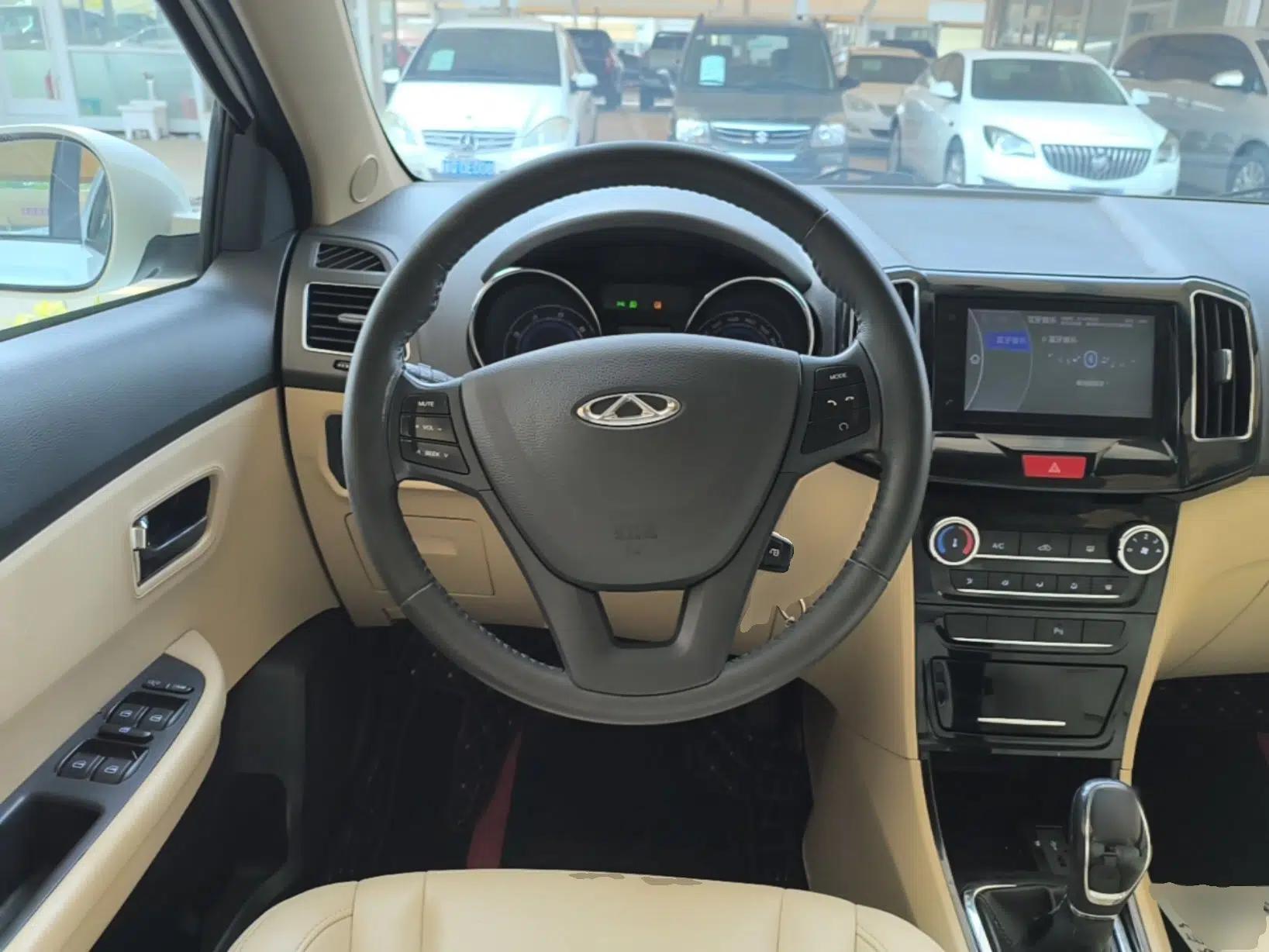 Chery E3 2015 1.5L Manual ZhiShang Model — миниатюра 14
