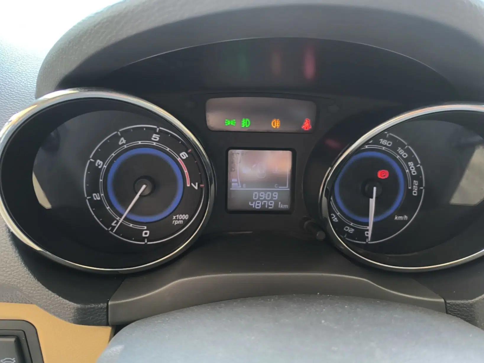 Chery E3 2015 1.5L Manual ZhiShang Model — миниатюра 15
