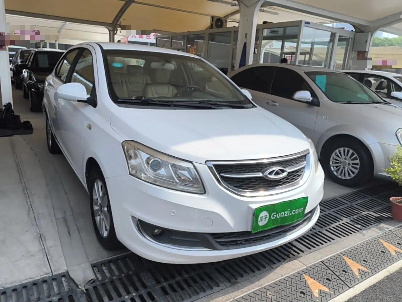 Chery E3 2015 1.5L Manual ZhiShang Model — миниатюра 3