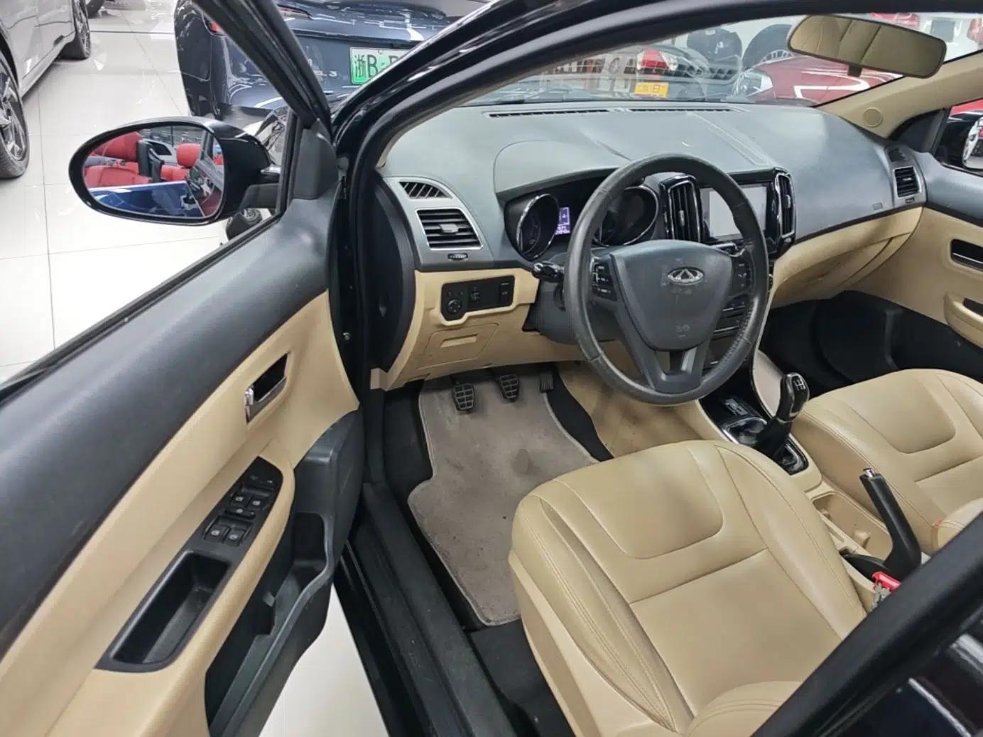 Chery E3 2015 1.5L Manual ZhiShang Model — миниатюра 19