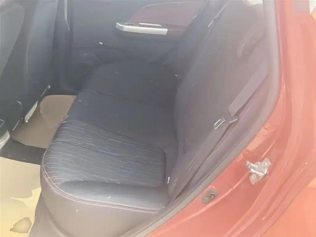 Benben 2015 1.4L Manual Deluxe Edition (National V Emission Standard) — миниатюра 17