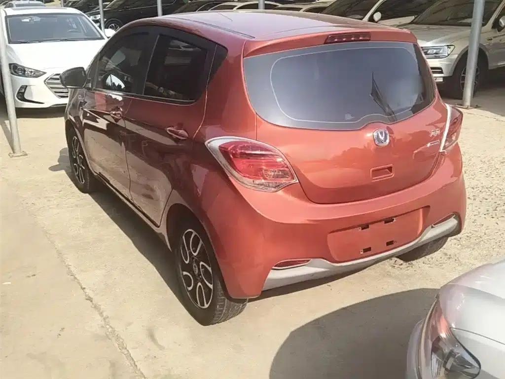 Benben 2015 1.4L Manual Deluxe Edition (National V Emission Standard) — миниатюра 5