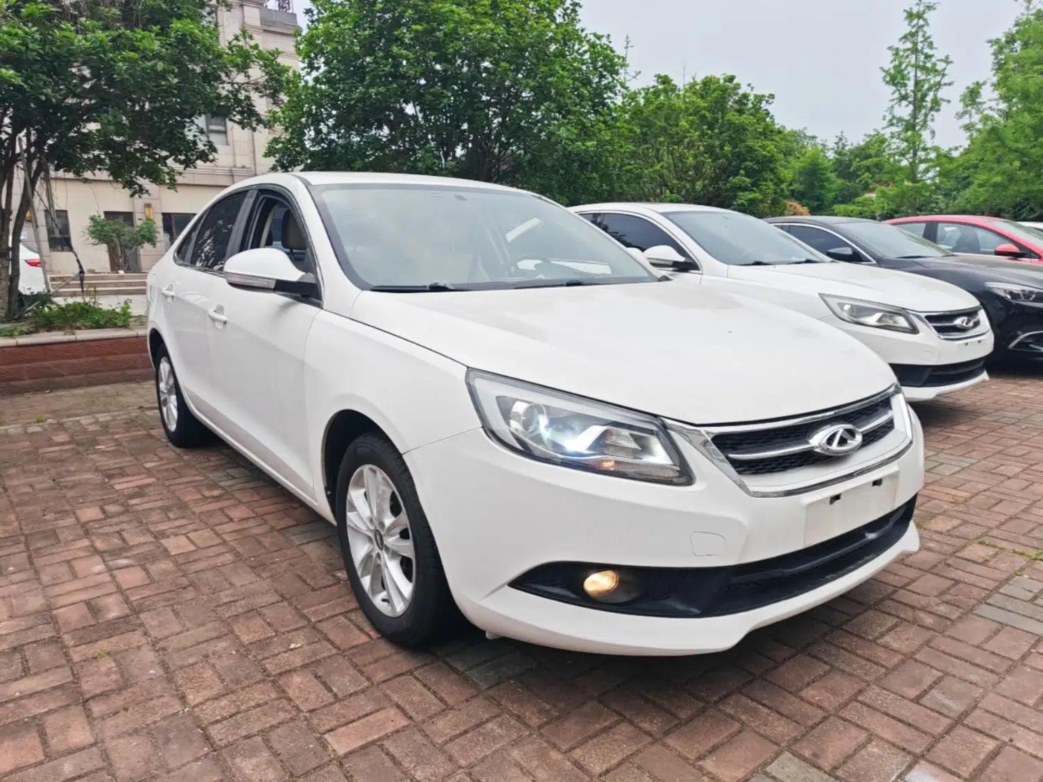 Chery Arrizo 7 2015 1.6L Manual ZhiShang Edition — миниатюра 3