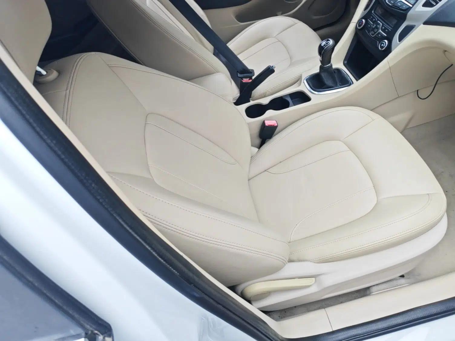 Chery Arrizo 7 2015 1.6L Manual ZhiShang Edition — миниатюра 23