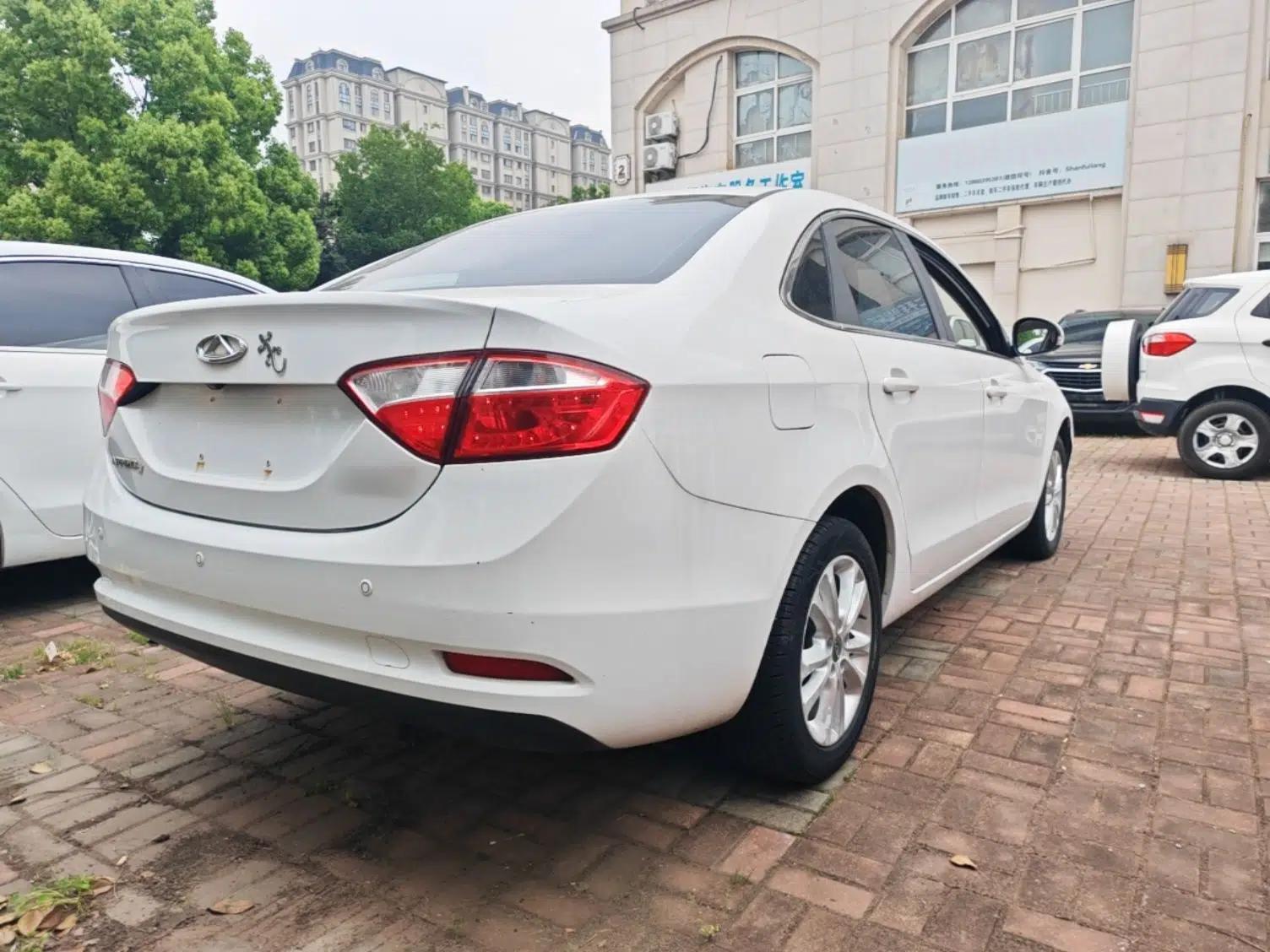 Chery Arrizo 7 2015 1.6L Manual ZhiShang Edition — миниатюра 6