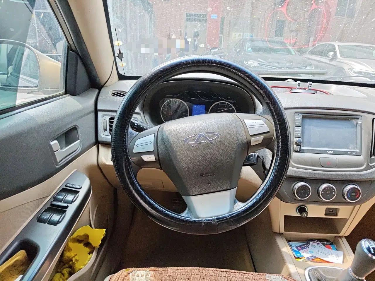 Chery E5 2012 1.5L Manual Sport Edition — миниатюра 11