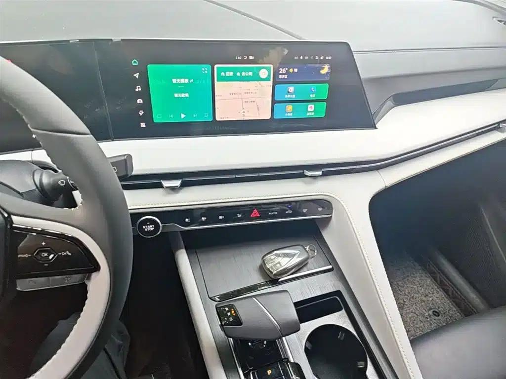 Changan CS75 PLUS Smart Electric iDD 2023 Model Smart Electric iDD Leading Edition — миниатюра 13