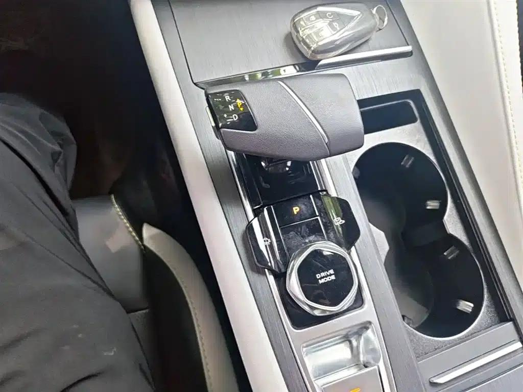 Changan CS75 PLUS Smart Electric iDD 2023 Model Smart Electric iDD Leading Edition — миниатюра 14