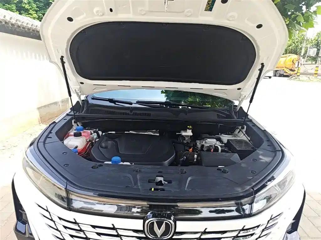 Changan CS75 PLUS Smart Electric iDD 2023 Model Smart Electric iDD Leading Edition — миниатюра 20