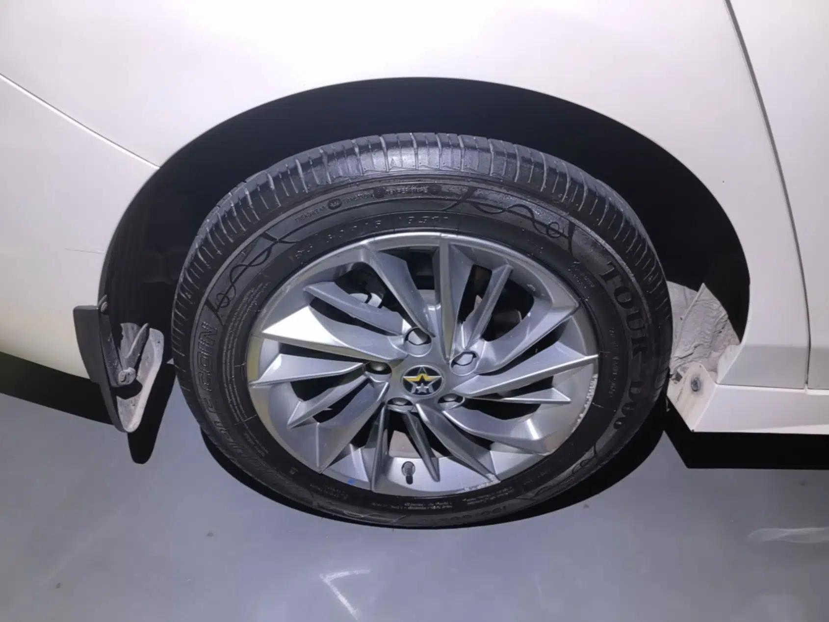 Venucia D60 2021 PLUS 1.6L XL CVT Yue Ling Edition — миниатюра 10