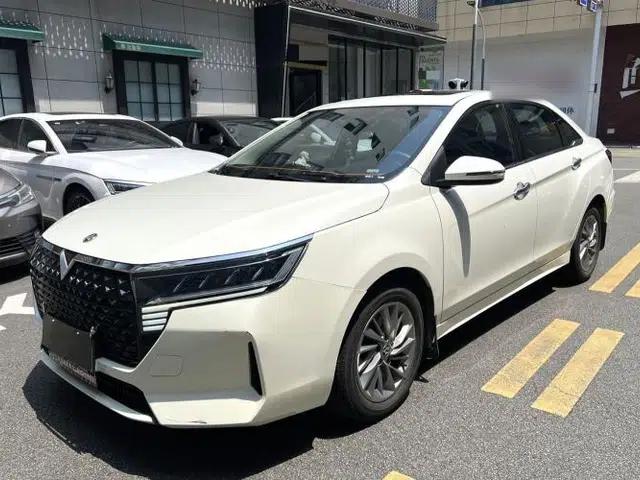 Venucia D60 2021 PLUS 1.6L XL CVT Yue Ling Edition
