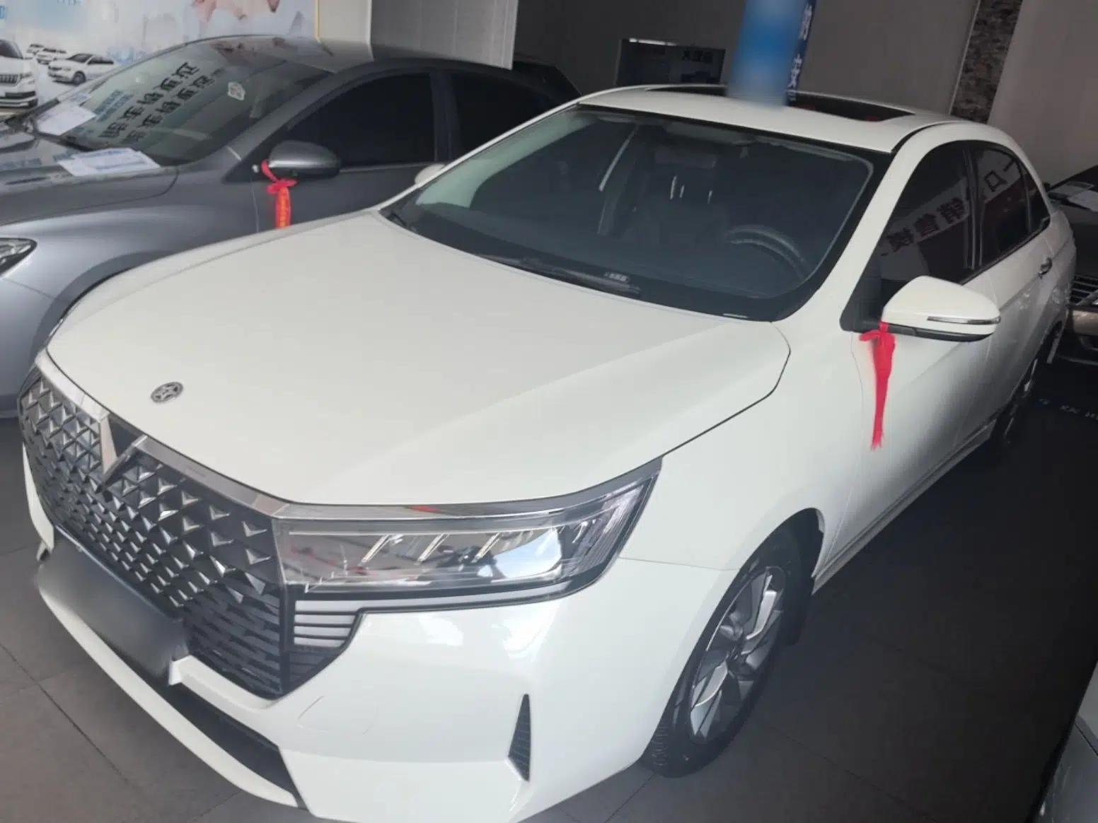 Venucia D60 2021 PLUS 1.6L XL CVT Yue Ling Edition — миниатюра 1