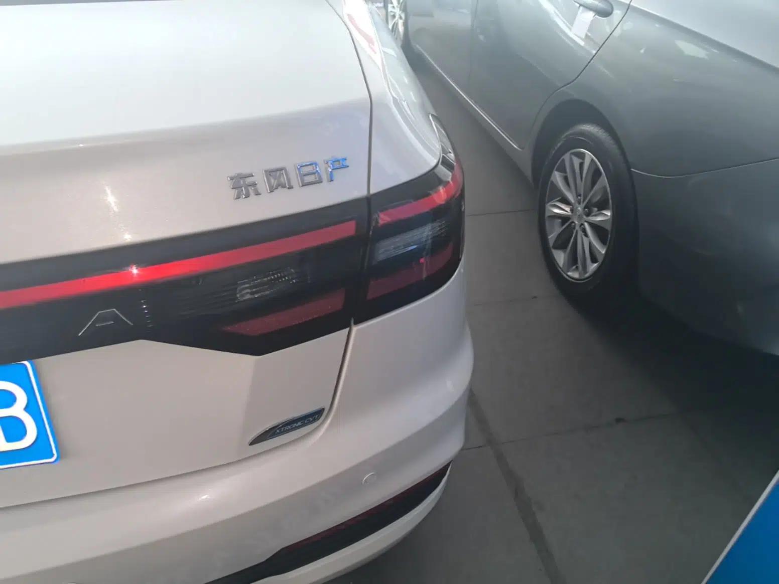 Venucia D60 2021 PLUS 1.6L XL CVT Yue Ling Edition — миниатюра 7