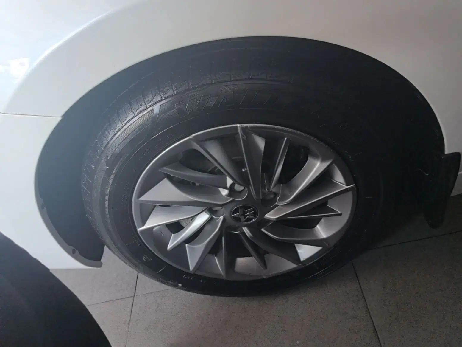 Venucia D60 2021 PLUS 1.6L XL CVT Yue Ling Edition — миниатюра 8