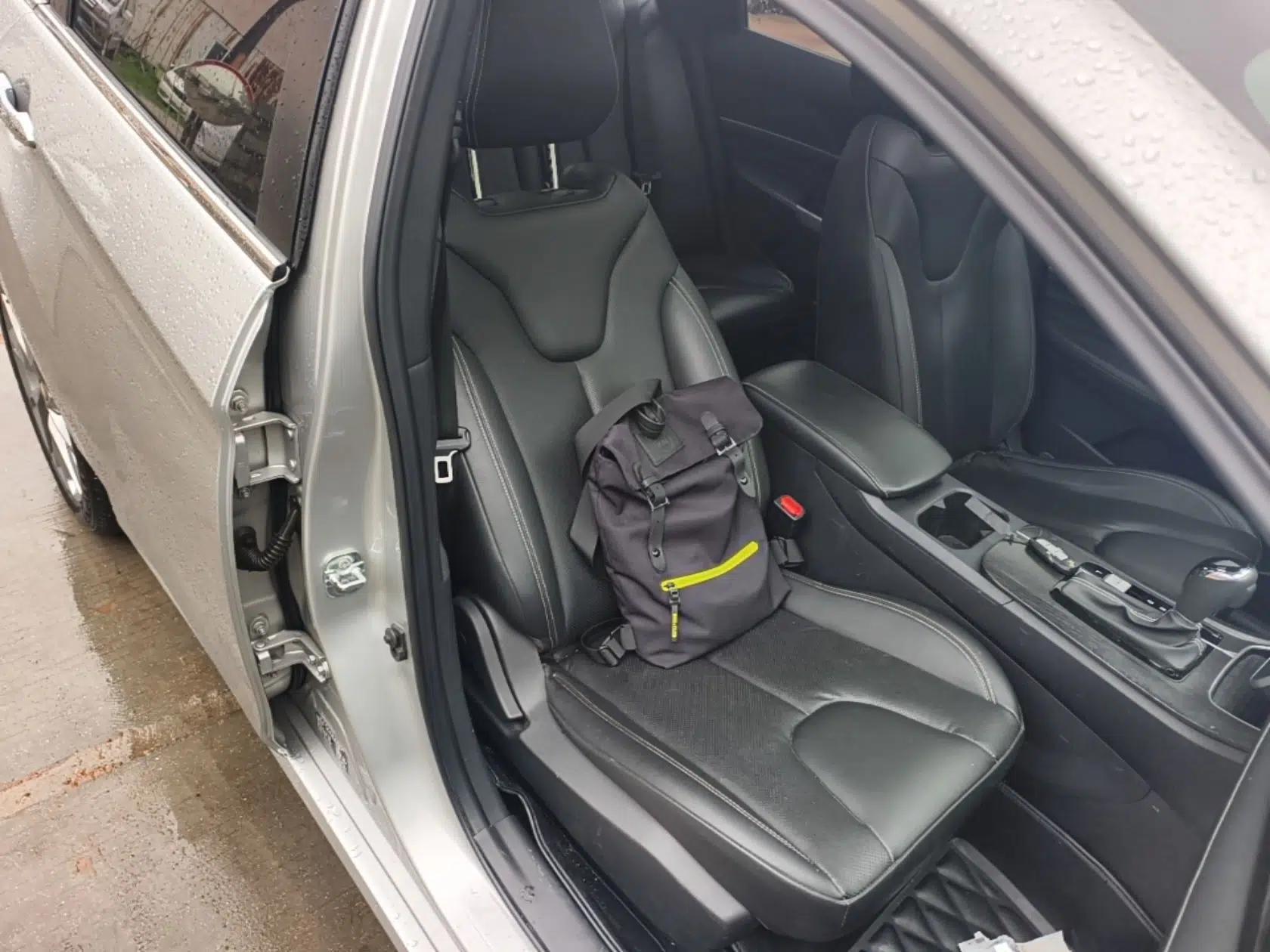 Venucia D60 2021 PLUS 1.6L XV CVT Smart Edition — миниатюра 23