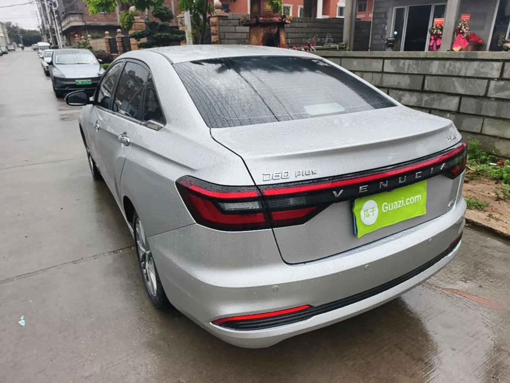 Venucia D60 2021 PLUS 1.6L XV CVT Smart Edition — миниатюра 4