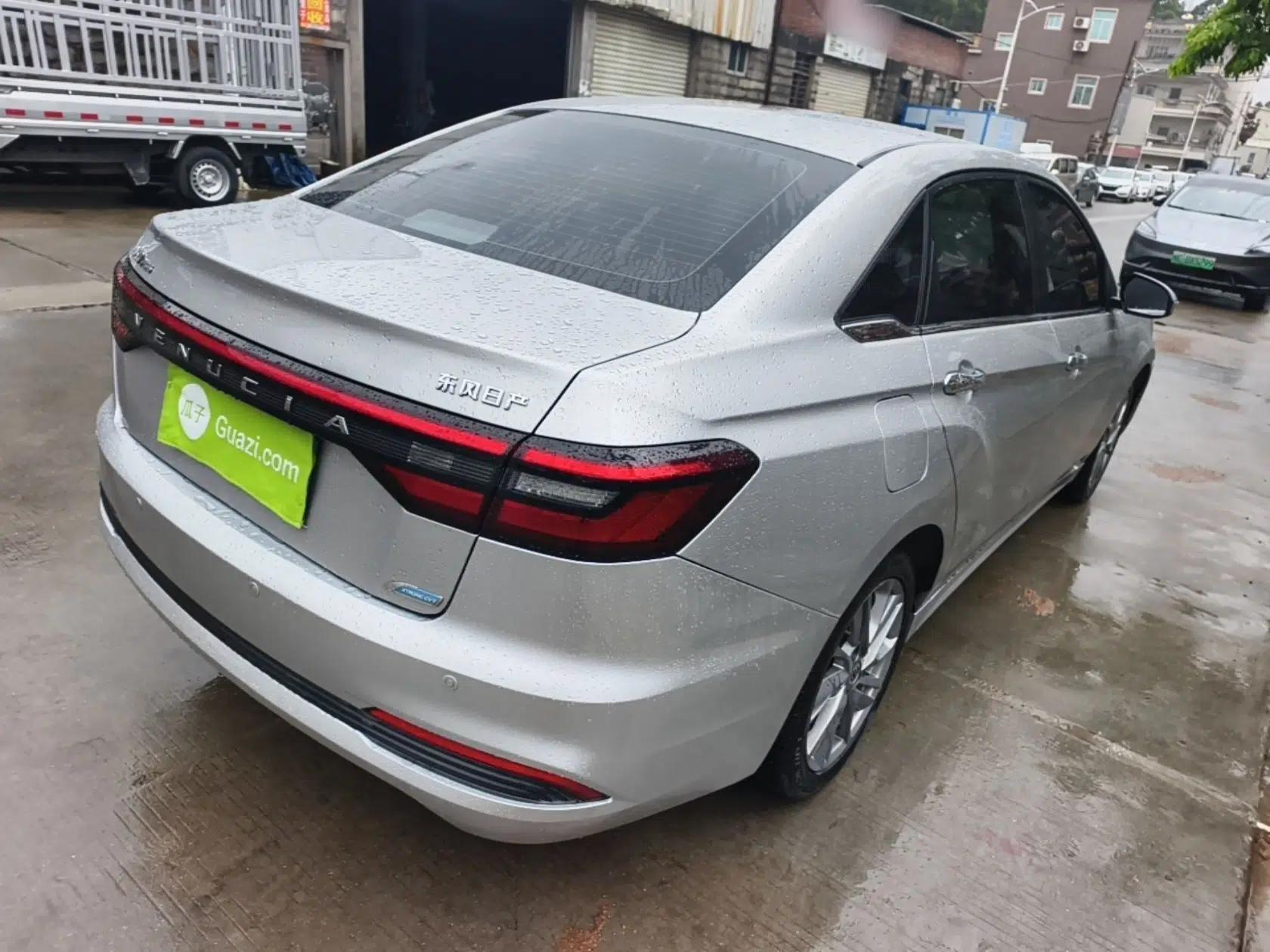 Venucia D60 2021 PLUS 1.6L XV CVT Smart Edition — миниатюра 6