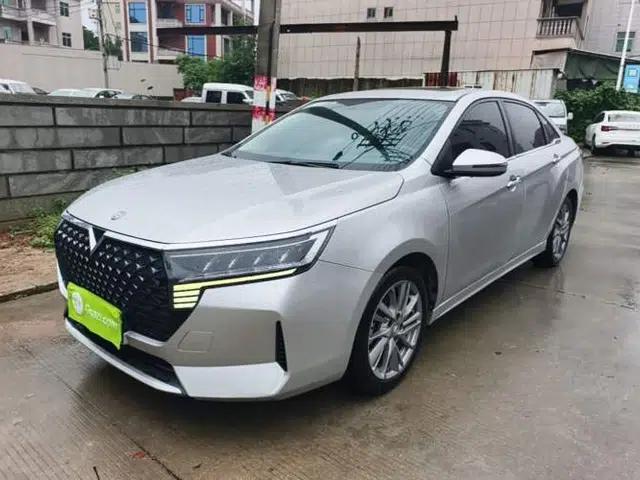 Venucia D60 2021 PLUS 1.6L XV CVT Smart Edition