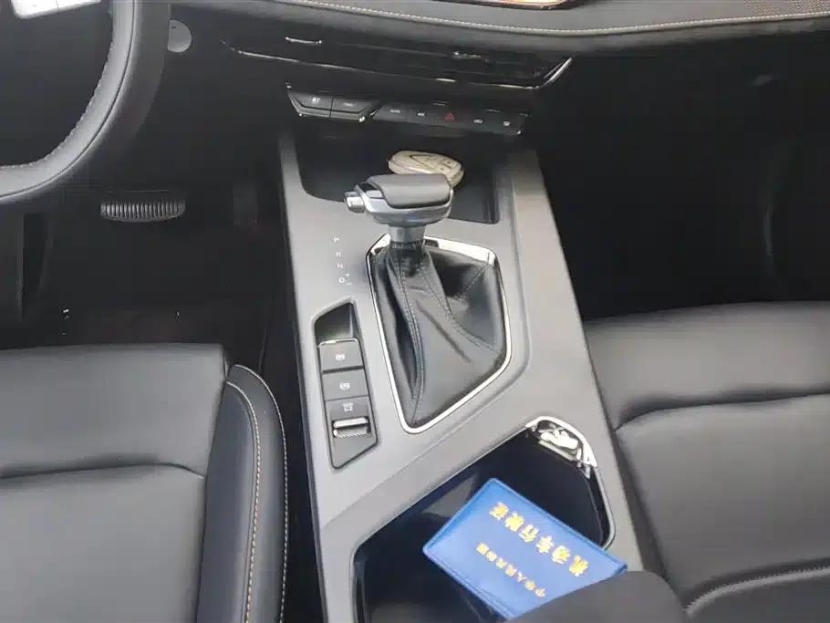 Changan Oushang X5 PLUS 2023 Facelift 1.5T DCT Pioneer Edition — миниатюра 16