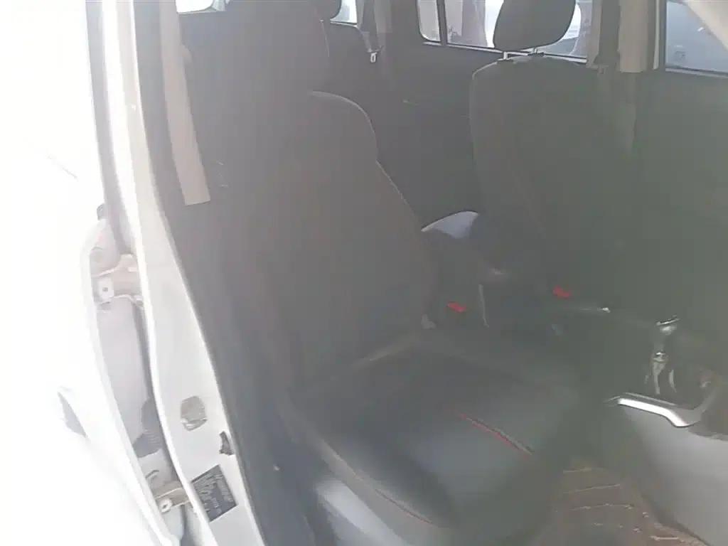 Changan Oushang X70A 2018 Model 1.5L Manual Standard Edition — миниатюра 25