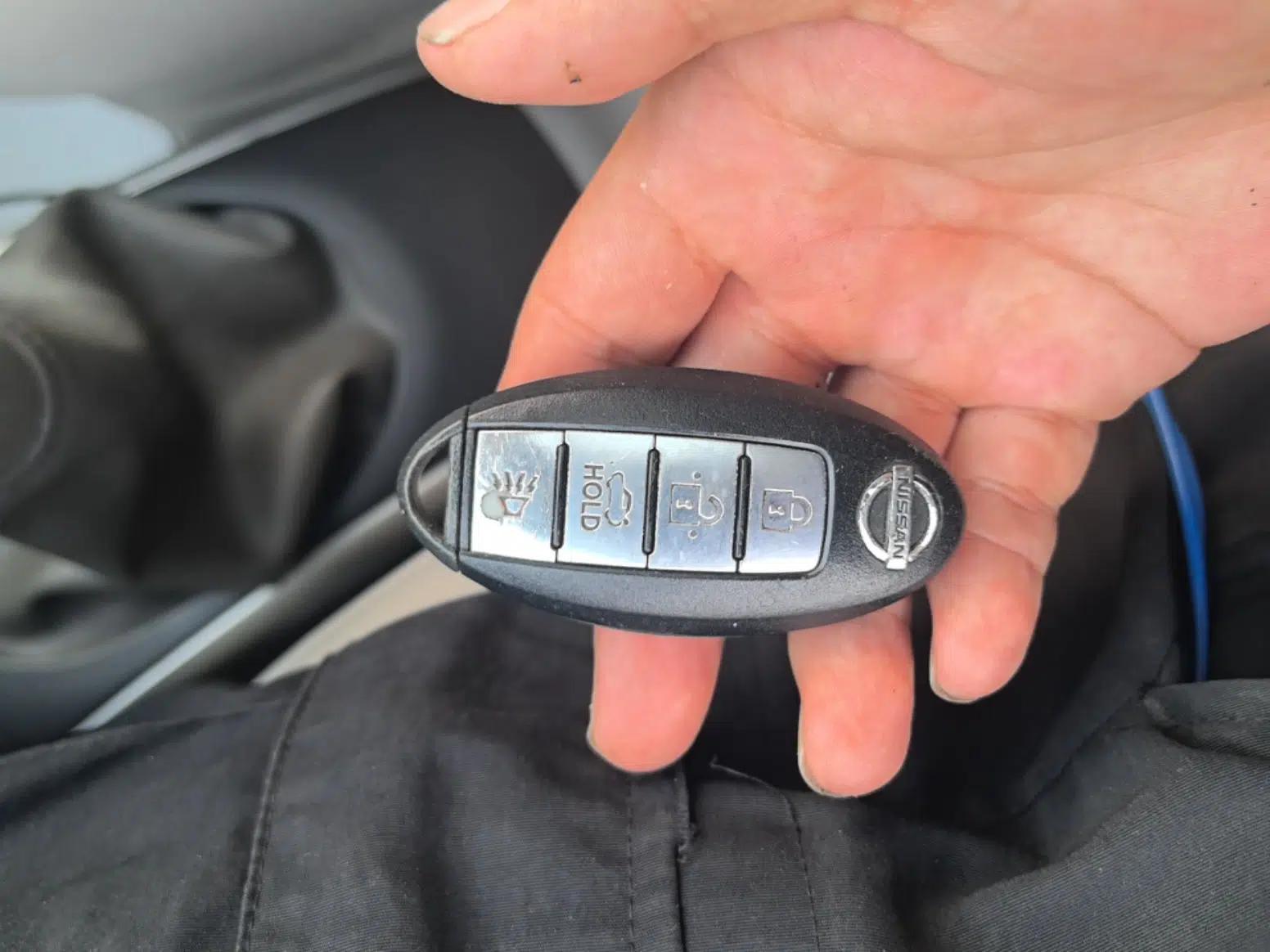 Nissan Sunny 2014 1.5XL Manual Deluxe Edition — миниатюра 12