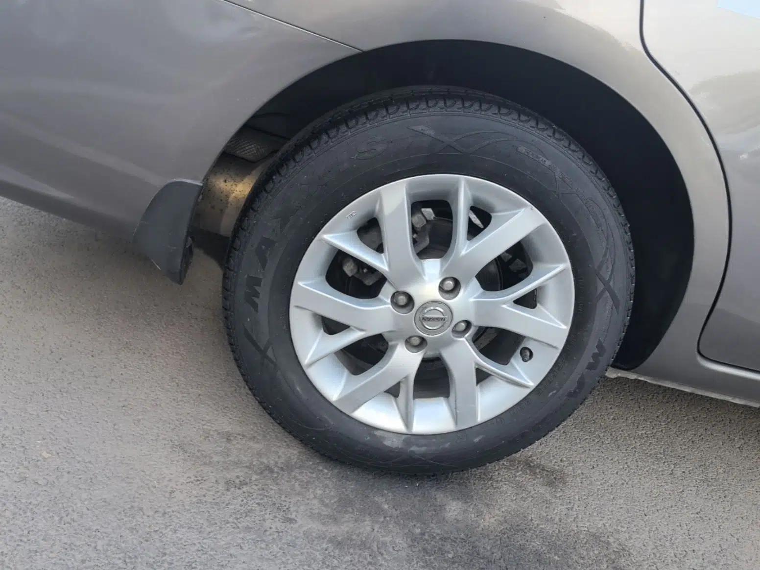 Nissan Sunny 2014 1.5XL Manual Deluxe Edition — миниатюра 10