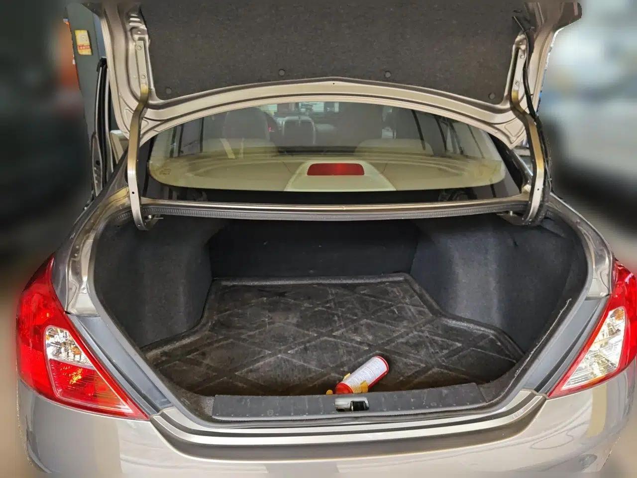 Nissan Sunny 2011 1.5XE CVT Comfort Edition — миниатюра 20