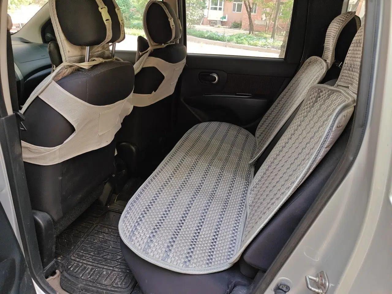 Nissan Livina 2010 JINRUI Edition 1.6L Automatic Standard Model — миниатюра 18
