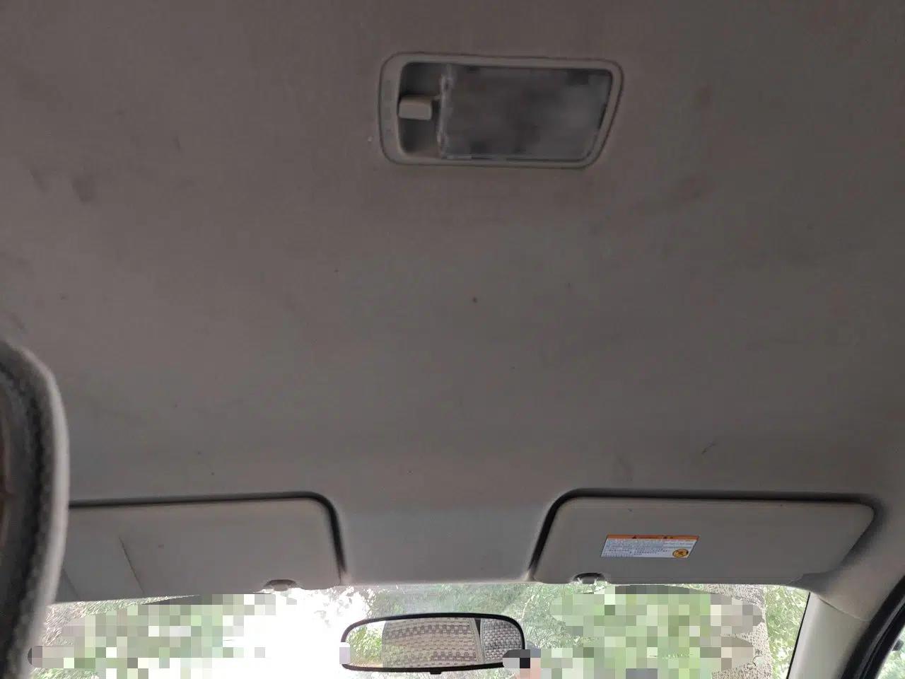 Nissan Livina 2010 JINRUI Edition 1.6L Automatic Standard Model — миниатюра 19