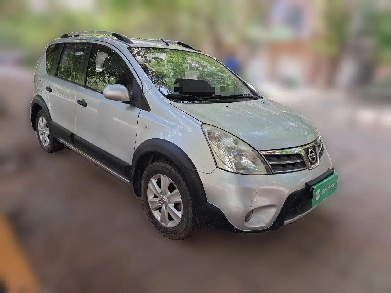 Nissan Livina 2010 JINRUI Edition 1.6L Automatic Standard Model — миниатюра 3
