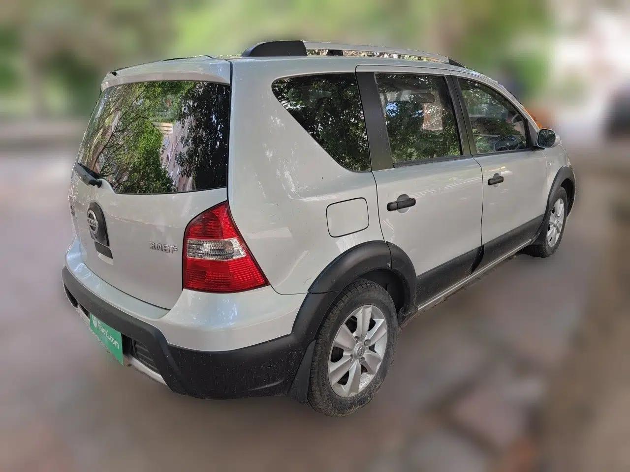 Nissan Livina 2010 JINRUI Edition 1.6L Automatic Standard Model — миниатюра 6
