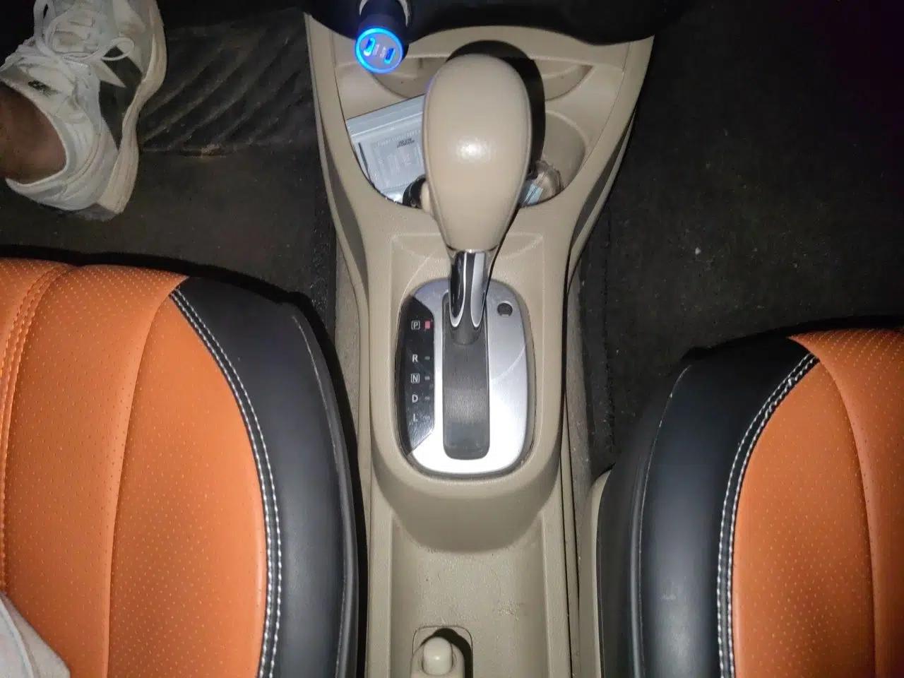 Nissan Livina 2013 1.6XE CVT Comfort Edition — миниатюра 15
